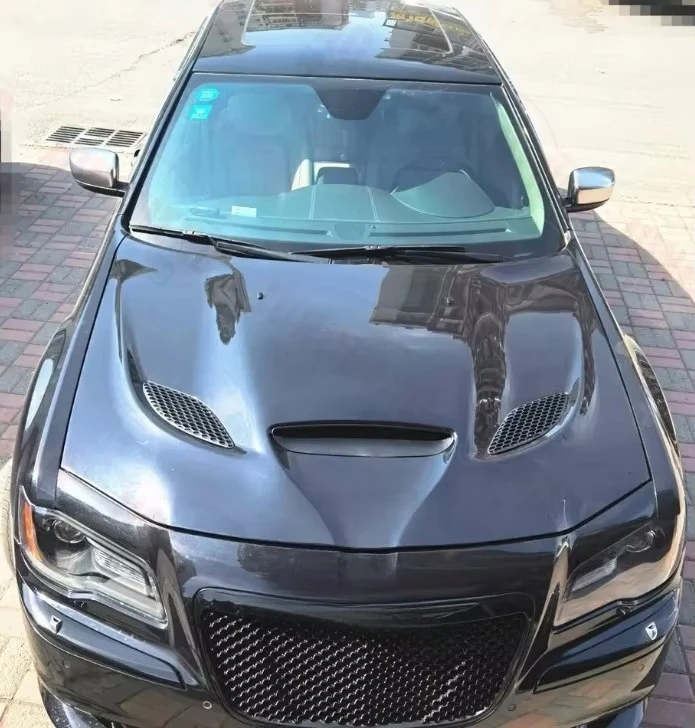 Carbon Fiber Bonnet Hood for 2011-2023 Chrysler 300 300C 300S SRT Hellcat Style Vented Carbon Fiber Hood