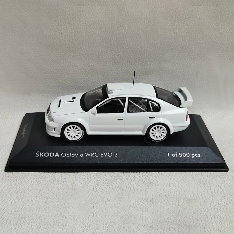 

SOLIDO 1:43 Scale SKODA Octavia Simulation Alloy Car Model Diecast Toy Vehicle Collectible Souvenir