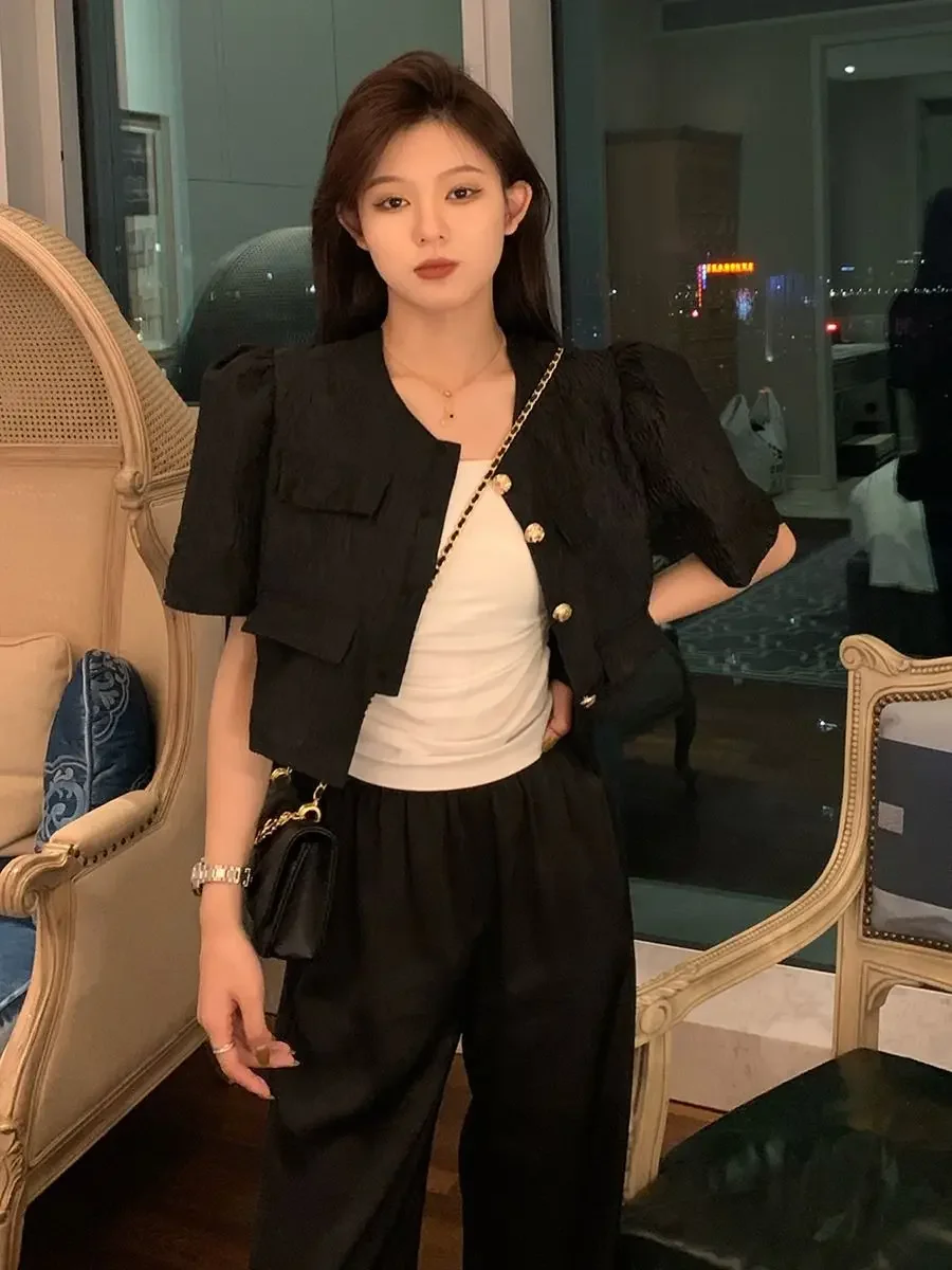 

Рубашки женские, свободные, винтажные, изящные, летние, офисные, женские, темпераментные, с короткими рукавами, нежные пуговицы, с тонкими складками, шикарные Ins