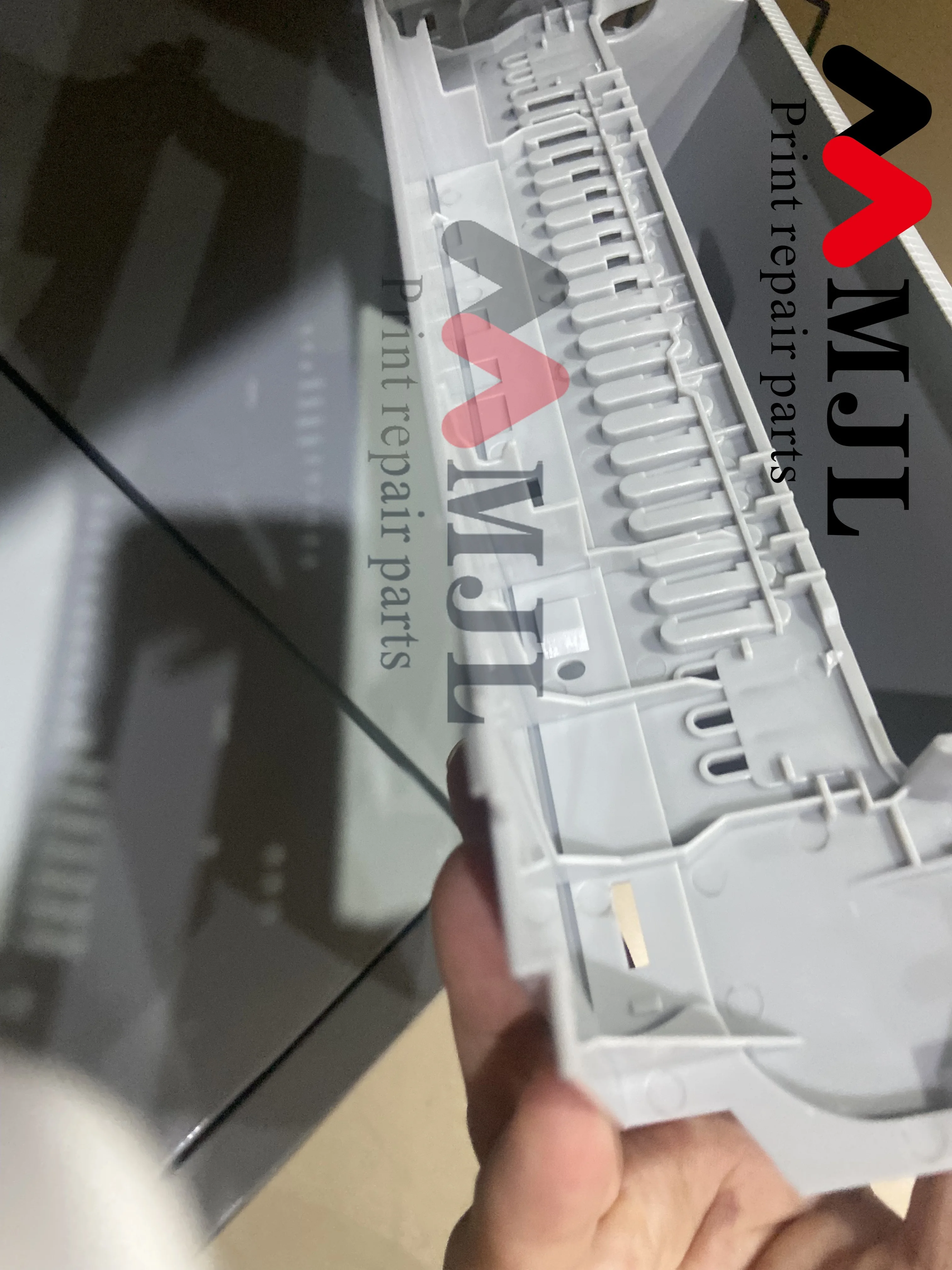 1pcs Cartridge Door Face Down Cover Assembly for HP LaserJet Pro P1102 P1102w P1105 P1106 P1107 P1005 P1006 P1007 1008 1102