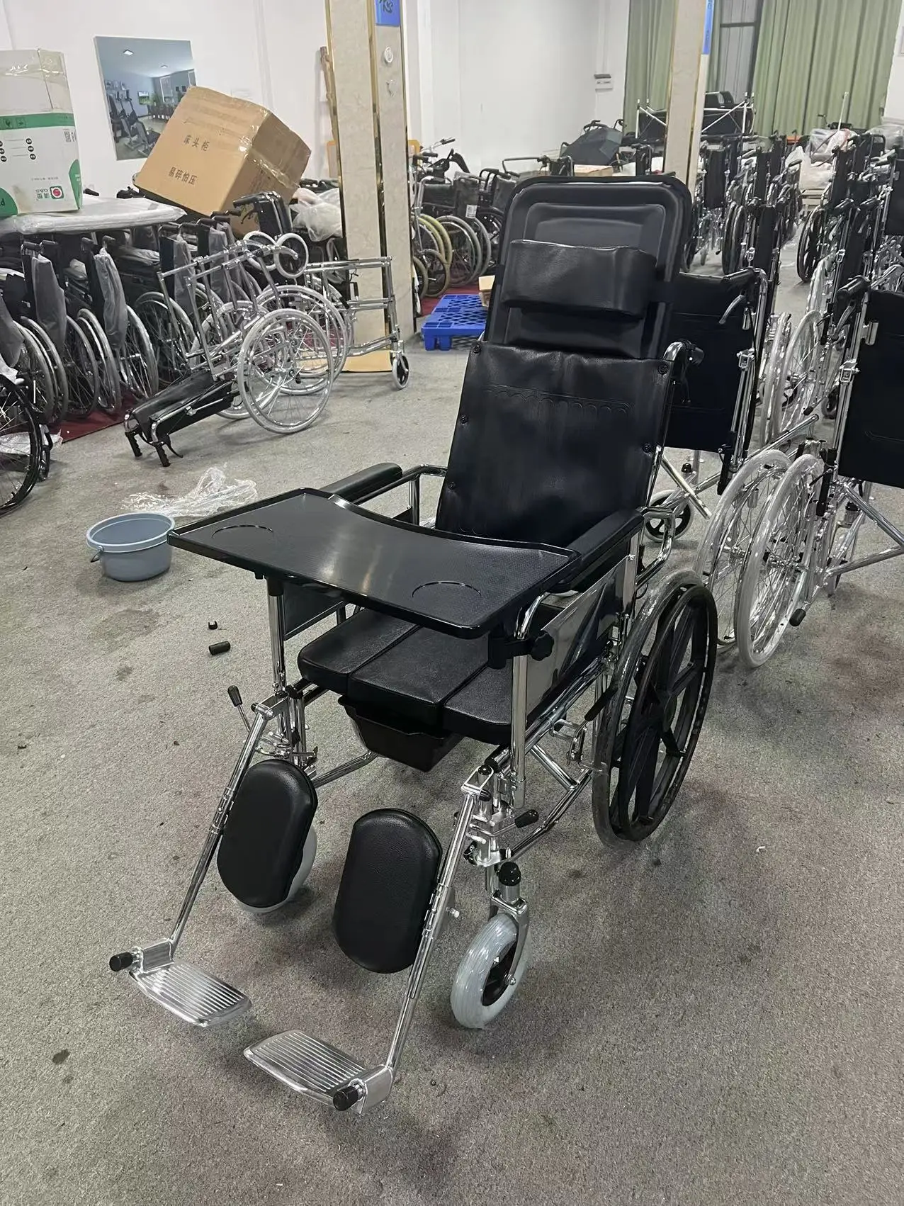 كرسي صوان لكبار السن مستلق عالي الظهر قابل للتعديل كرسي متحرك للمرحاض #3