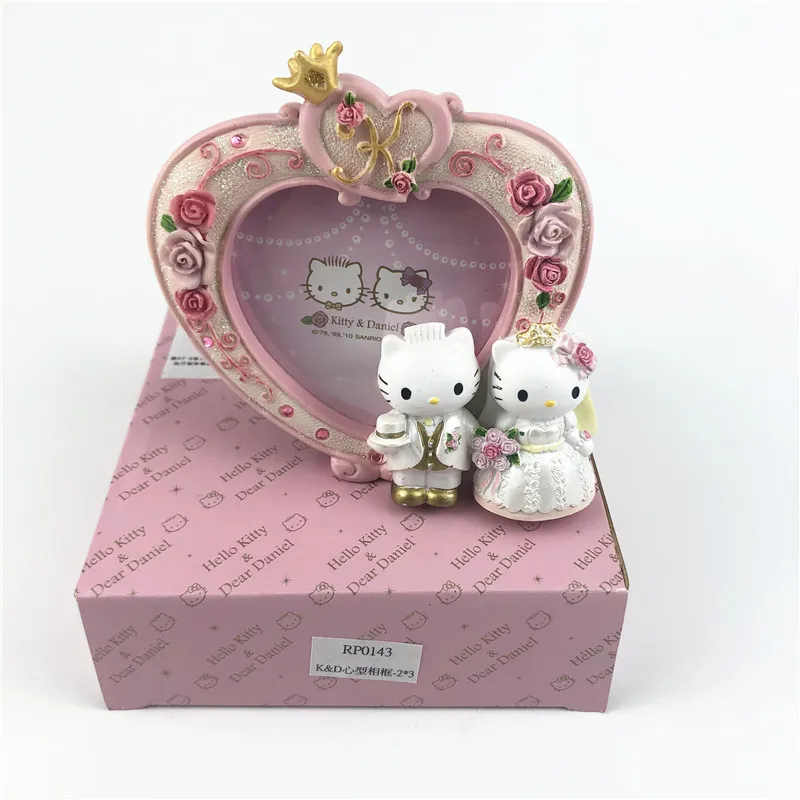 Marco de fotos de resina de dibujos animados para niños, adornos decorativos para el hogar, regalo del Día de San Valentín, amantes de Hello Kitty, 3 pulgadas