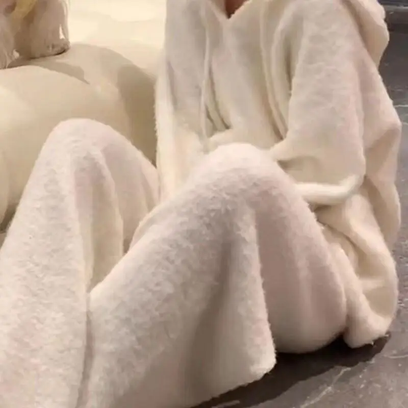 

Fashion Homewear Home Coral Fleece Hooded Pajamas for Women in Autumn and Winter 2025 Sexy Pajama Set Knitted Suit