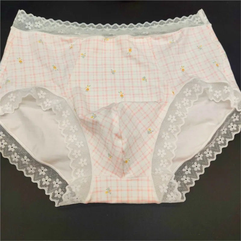 Man's Sexy Underwear Mid-rise Plaid Floral Print Lace Hem Convex Pouch Panties Soft Breathable Cross-dressing Briefs