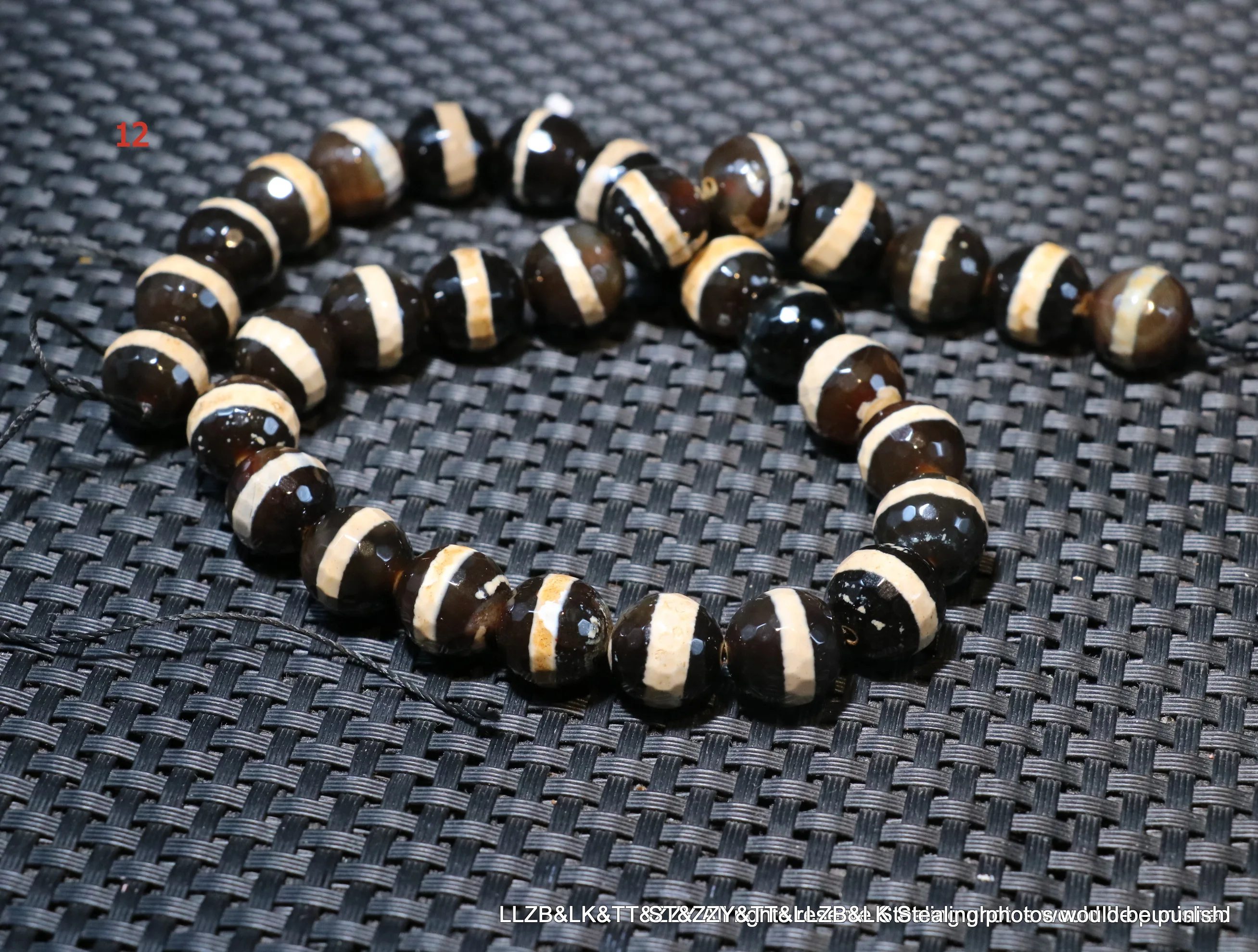 

A Strand of Magic Power Energy Tibetan Old Agate 1 Line Many Views Totem 12MM dZi Bead Amulet For DIY UPD220724A25