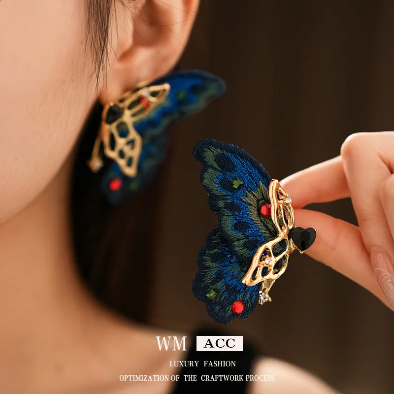 Elegant Vintage Silver Earrings Butterfly Rhinestone Embroidery Party Jewelry Luxury Women Fashion Ear Studs Gift Set