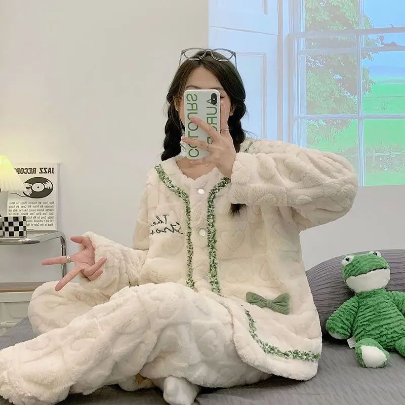 

Thicken Velvet Winter Pajama Sets Women Cozy Sweetheart Long Sleeve Sleepwear Home Pockets Leisure Loose Various Colors Chic Ins