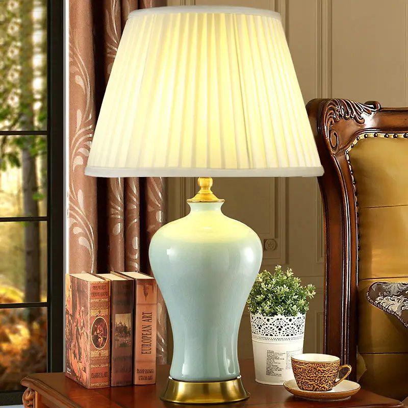 

American simple modern light luxury ceramic table lamp bedroom bedside lamp cracked Nordic light luxury living room bedside tabl