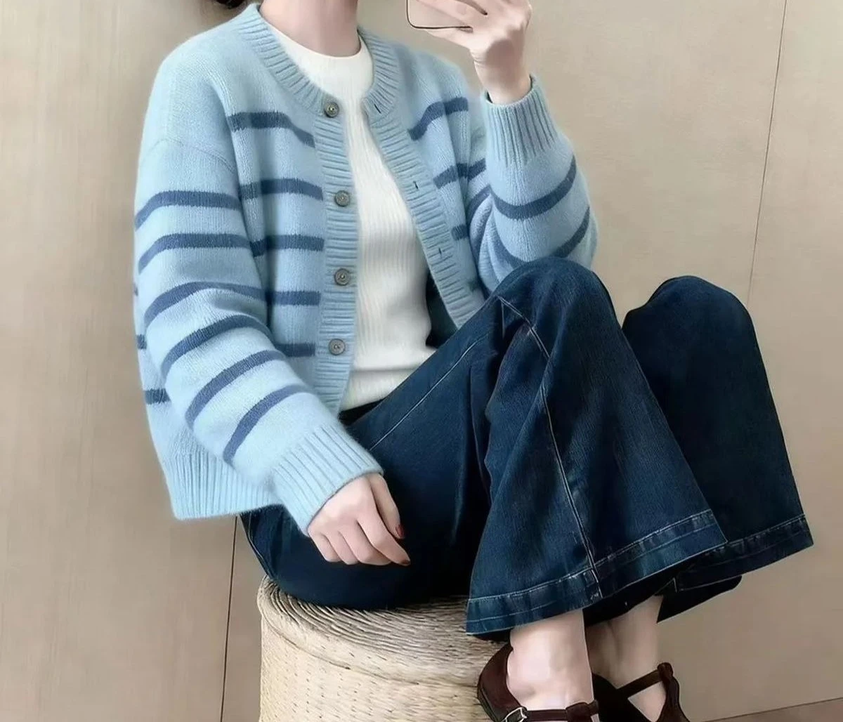 2026 New Striped Knitted Cardigan Loose Short Round Neck Sweater for Spring and Autumn 3