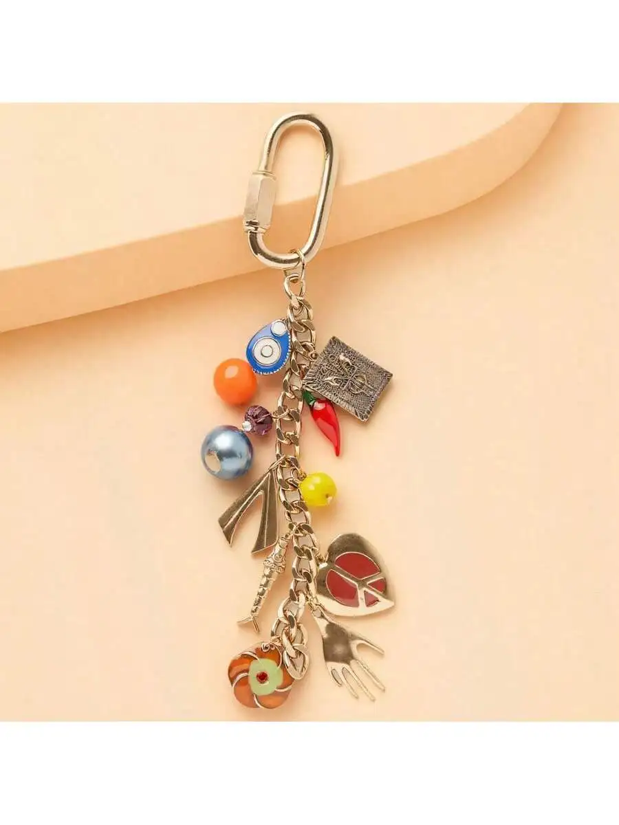 

Multi Charm Keychain With Geometric Heart And Beads For Bag Decoration