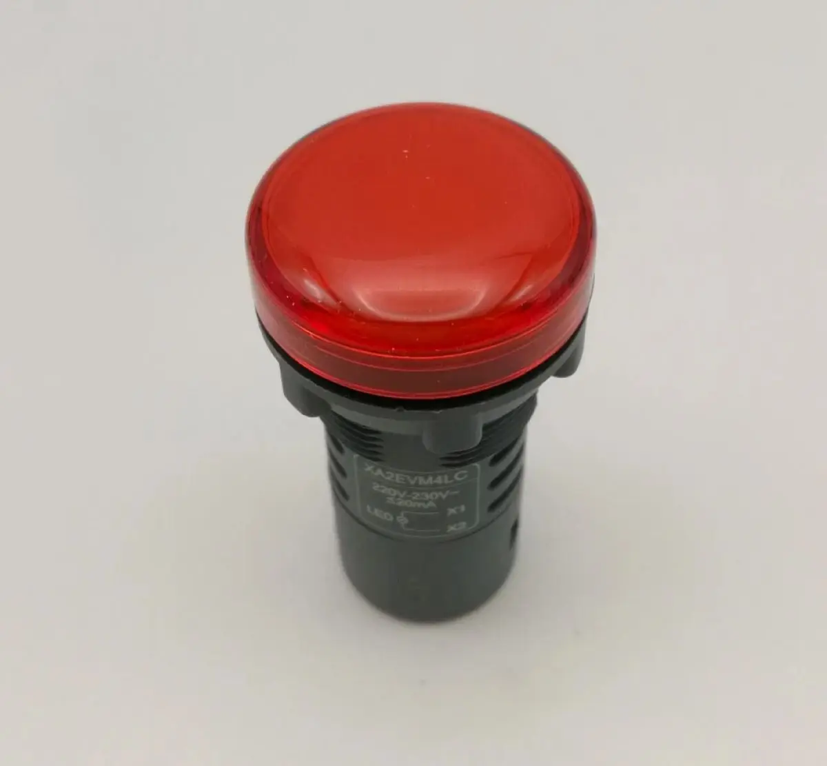 XB7EVM4LC XA2EVM4LC XA2EVM4L Pilot light, plastic, red, Ø 22 mm, with integral LED, 220…230V AC, Anti-interference