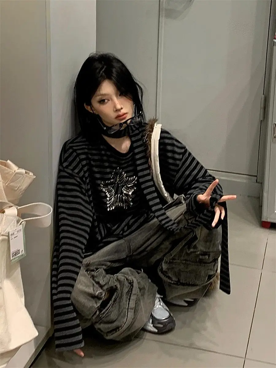 

Onalippa 2026 Japanese Harajuku Style Striped Round Neck Star Design Dark Girl Loose Lazy Niche Casual Top Women