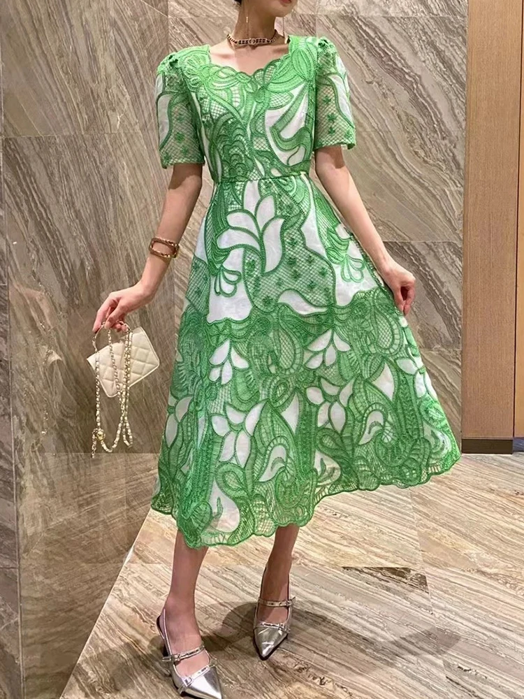 

Fashion Show Spring 2025 Women's Short Sleeve Hollow Embroidery Dress Celebrity High Waist Round Neck Swing Long A-line Skirt