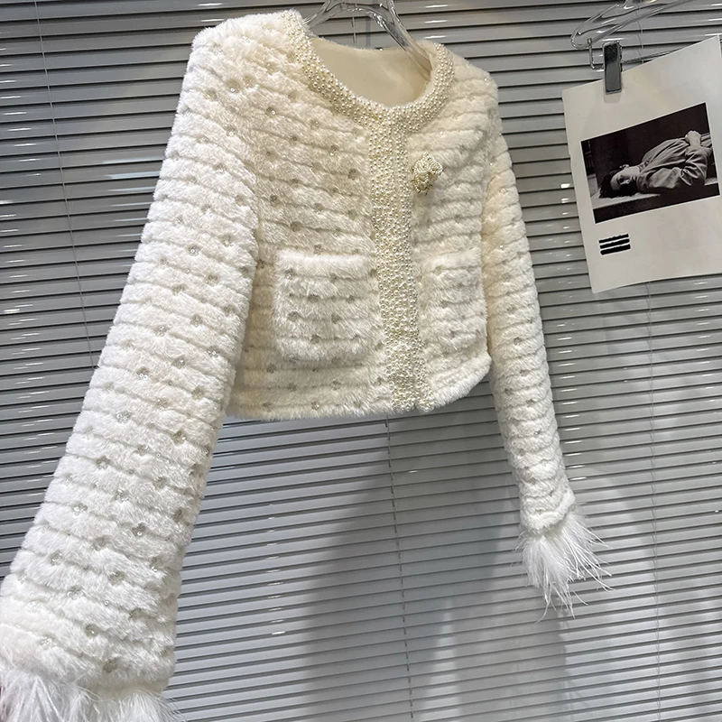 النمط الفرنسي حبة الربط تصميم الشعور أسفل بطانة سترة قصيرة 2025 شتاء جديد مزاجه المرأة معطف أنيق #4