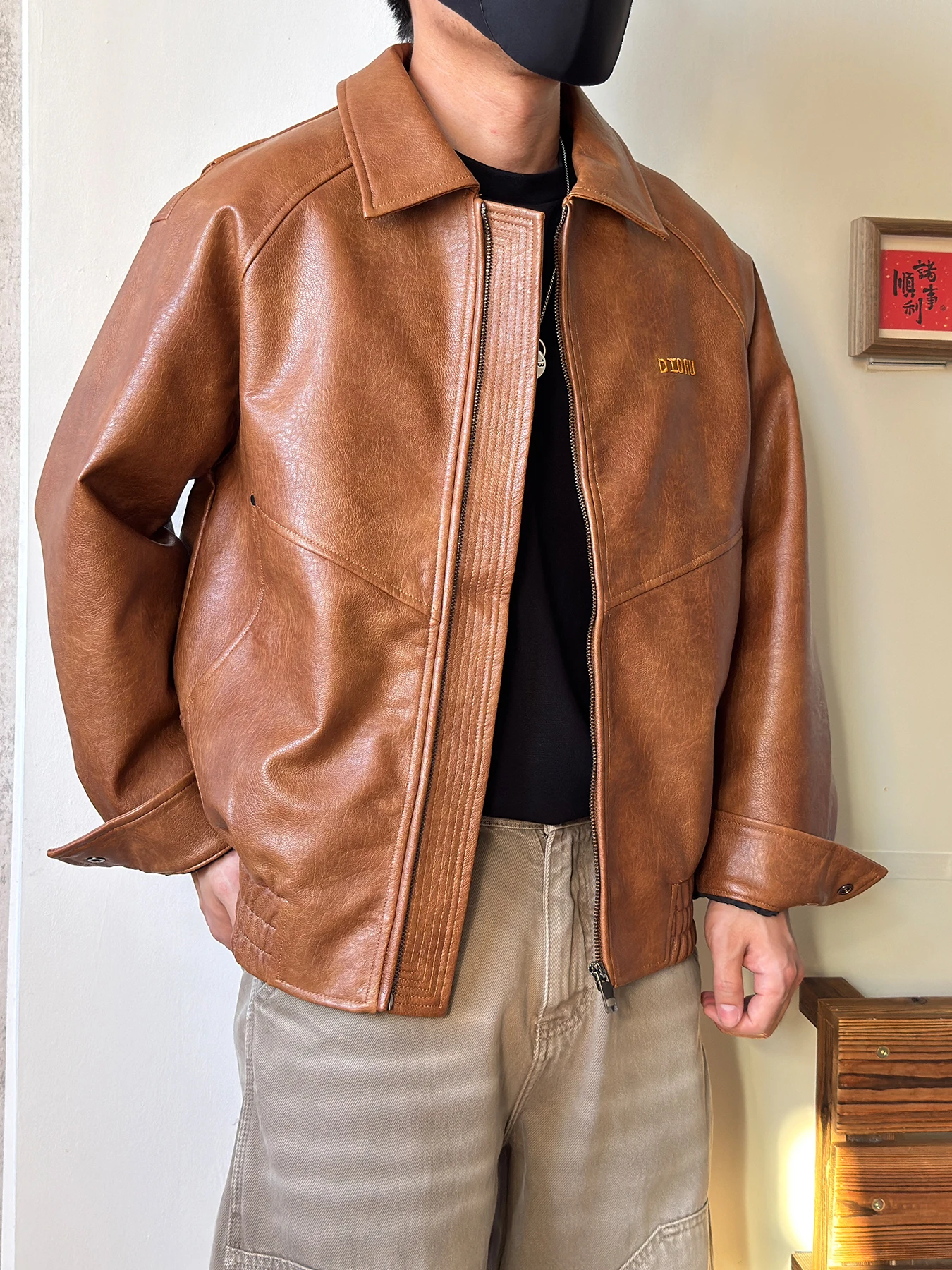 

Premium Brown Leather Jaet Men's Thiened PU Pilot Sle Fall New American Retro Faion Casual Windproof Waterproof