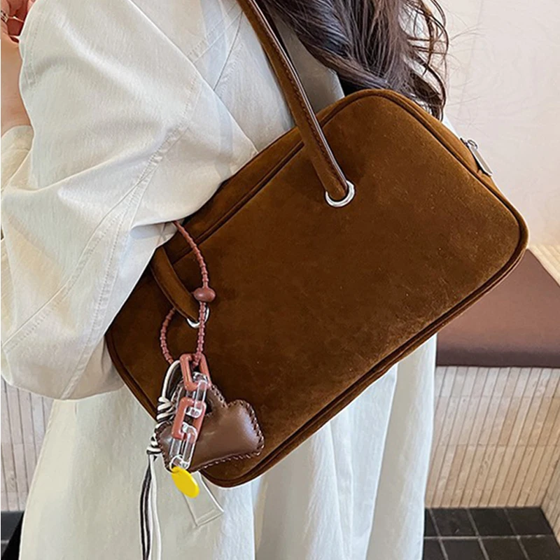 

Fashion Versatile Large Capacity Suede Pillow Bag Ladies Handbag Shoulder Bag Underarm Bag Stylish And Practical Bowling Shopper