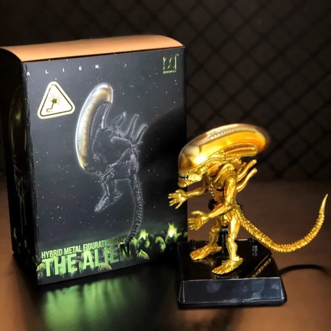 

Herocross Gold Alien (Non-NECA) 6" Q-Style Action Figure - Die-Cast Movable Model, Collectible Ornament (Predator Series)