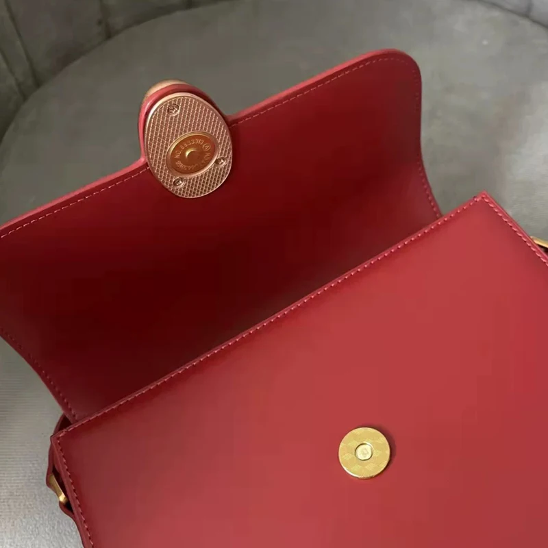 حقائب كلاسيكية أنيقة بشعار مخصص للنساء، حقائب يد ومحافظ فاخرة بتصميم جديد لعام 2025، مصنوعة من جلد البقر المقسم ومزينة بالترتر، حقيبة كتف صغيرة تحت الإبط جودة عالية ًالشحن مجانا وصول الشحن السريع #5