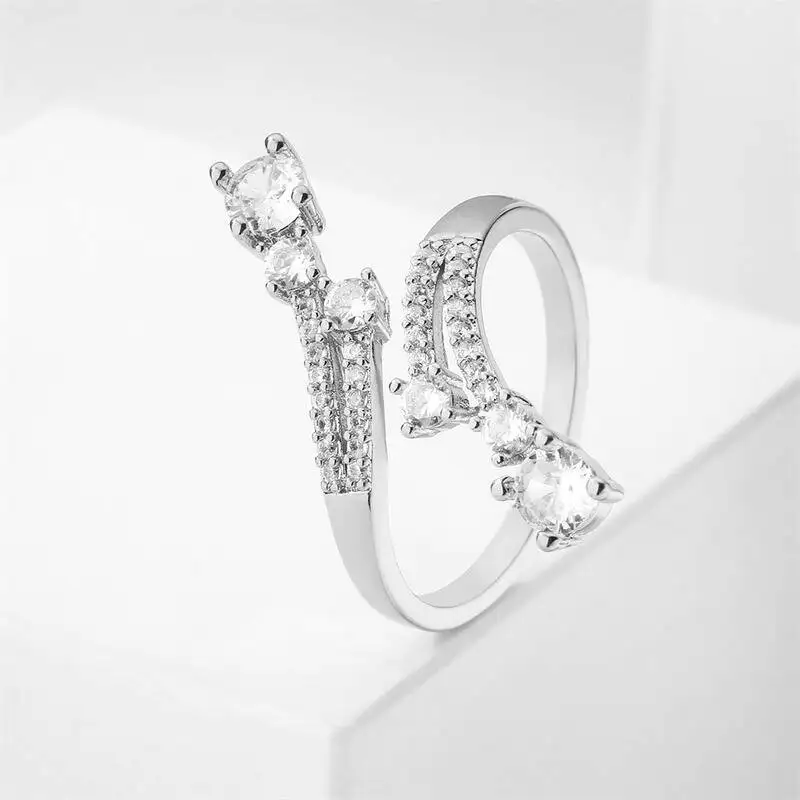 مجموعة خواتم نسائية أنيقة من الزركون مرصعة بالكريستال خواتم هندسية مفتوحة بيضاء وأخضر وأحجار كريمة لحفلات الزفاف هدية مجوهرات