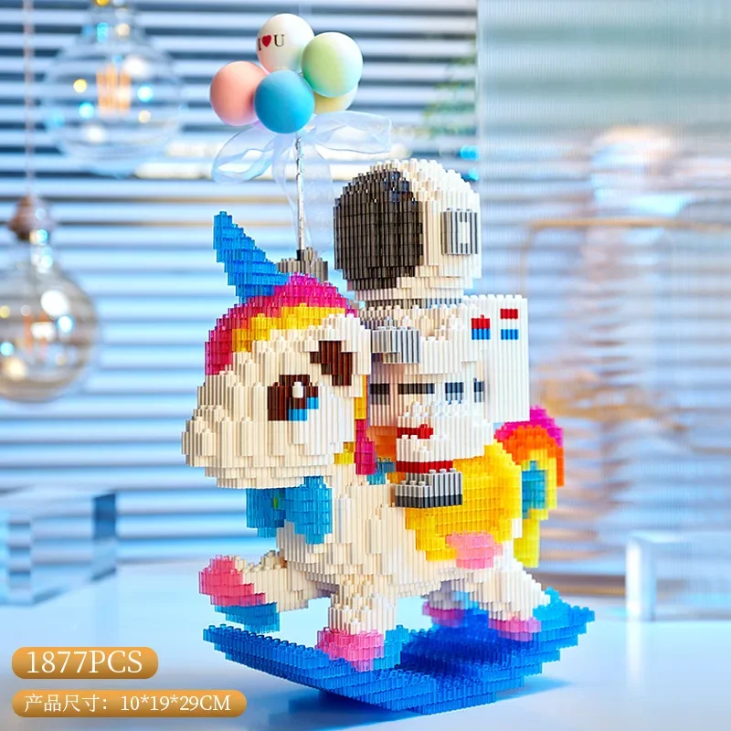 

Funny Romantic Balloon Unicorn Astronaut Magic Building Block Spaceman Diamond Brick Cartoon Model Toys for Gift with Light