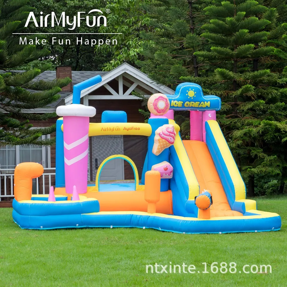 AMF Inflatable Bouncy Castle With Slide Water Spray Inflatable Oxford Cloth Bounce House Indoor and Outdoor Inflatable Castle