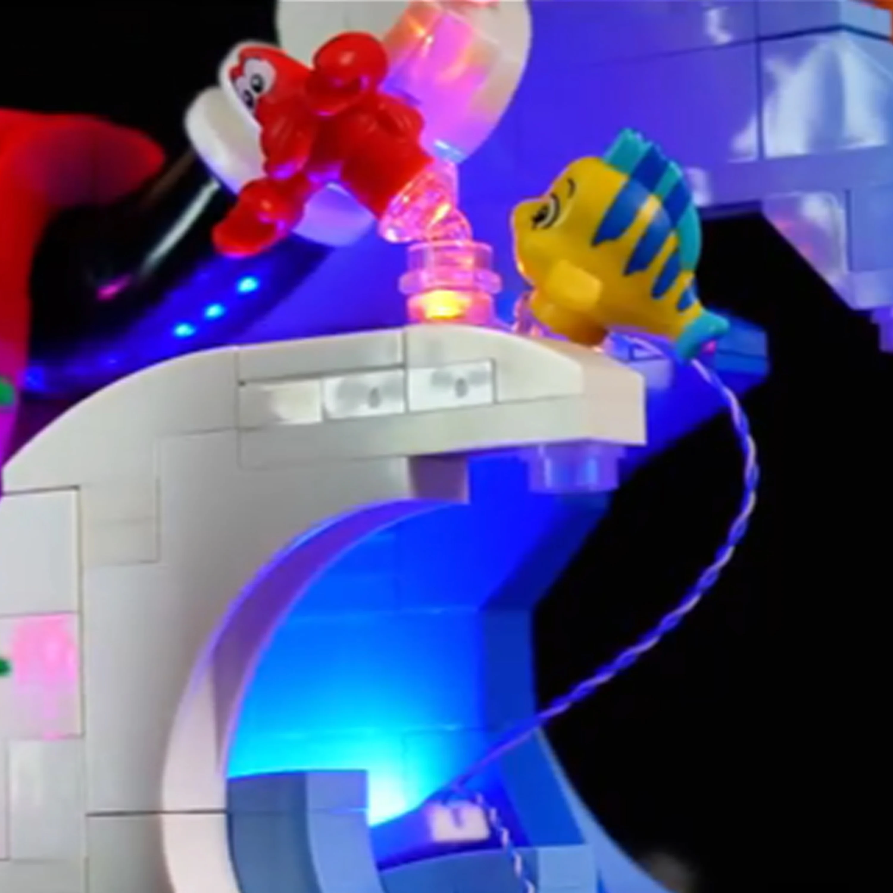 LED照明キット 21352マジックファンタジーキャッスルビルディングブロックモデルと互換性あり ディスプレイ用装飾ライトセット（ライトのみ）