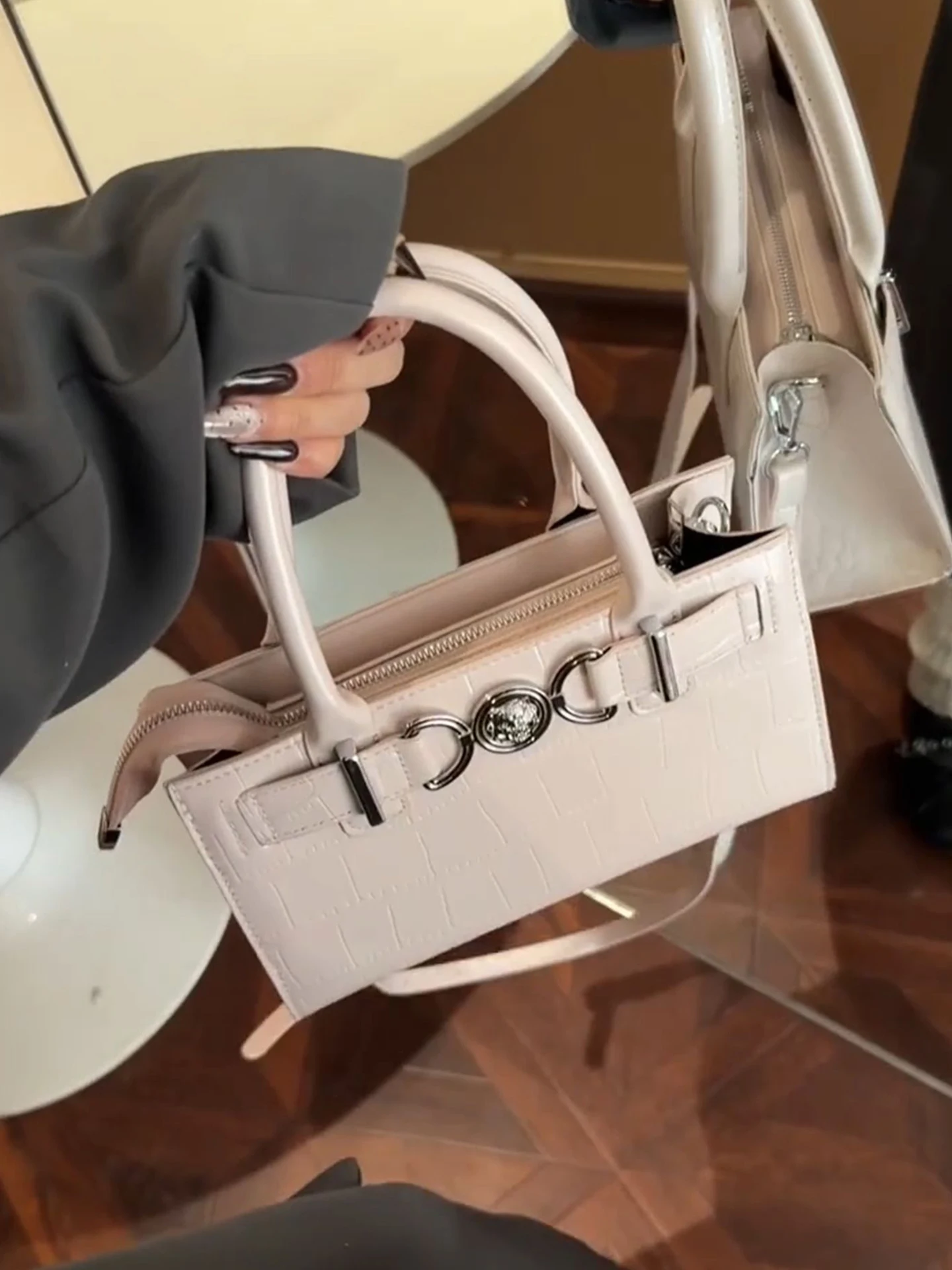 

Chic Small Square Pink Crossbody Bag Women's Handbag Casual mat Sle Soft Handle 2025 New Faion Luxury Sensation