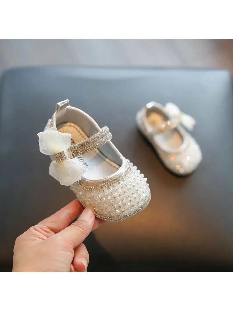 Mädchen-Wanderschuhe, Spitze, Mesh-Schleifen, Kinder-Prinzessin-Schuhe, rutschfest, glänzende Pailletten, 2025, neue flache Kinderschuhe, weiche Sohle, rutschfest – Detail 4