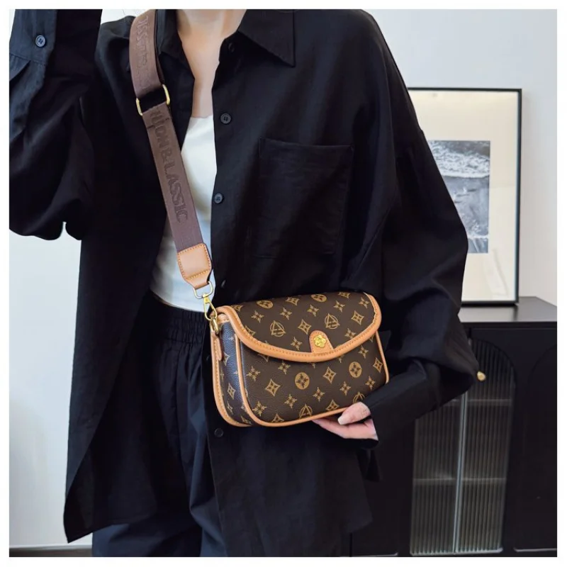 

Роскошная женская большая сумка из кожи со звездным принтом Boasting Paris Daily Look ​