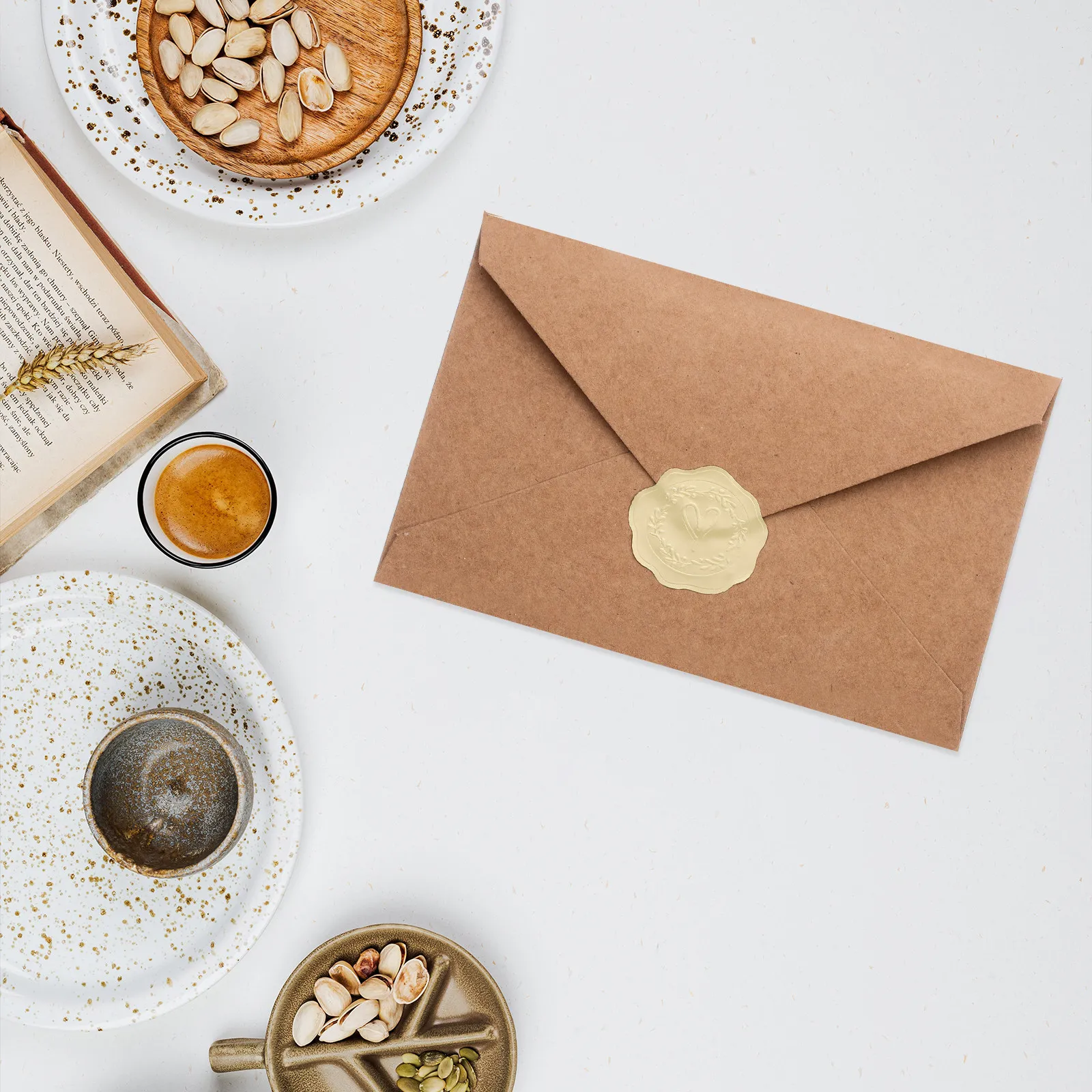 

1Set Premium Vintage-Inspired Paper Envelopes Strong Fade-Resistant Foldable Invitation Envelopes for Wedding Birthday Shower