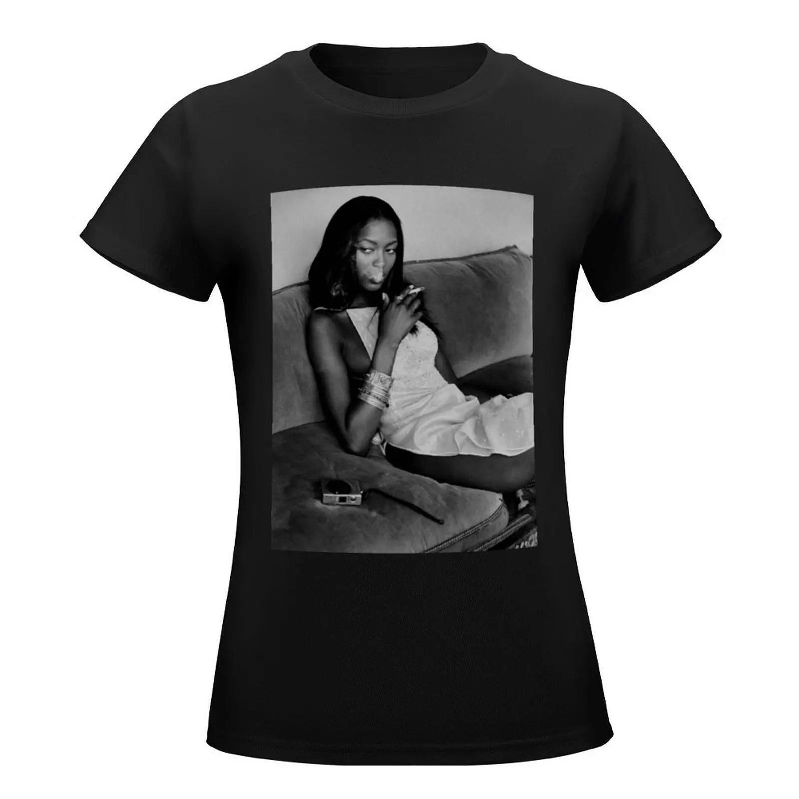 Naomi Campbell : Smoke Break T-Shirt summer tops Short sleeve tee animal print shirt for girls T-shirt Women