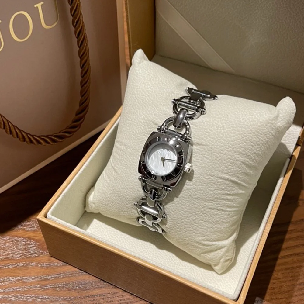 Fashion Guou Top Brand New Square Full Stainless Steel Bracelet Ladies Temperament Small Stone Simple Retro British Wrist Watch