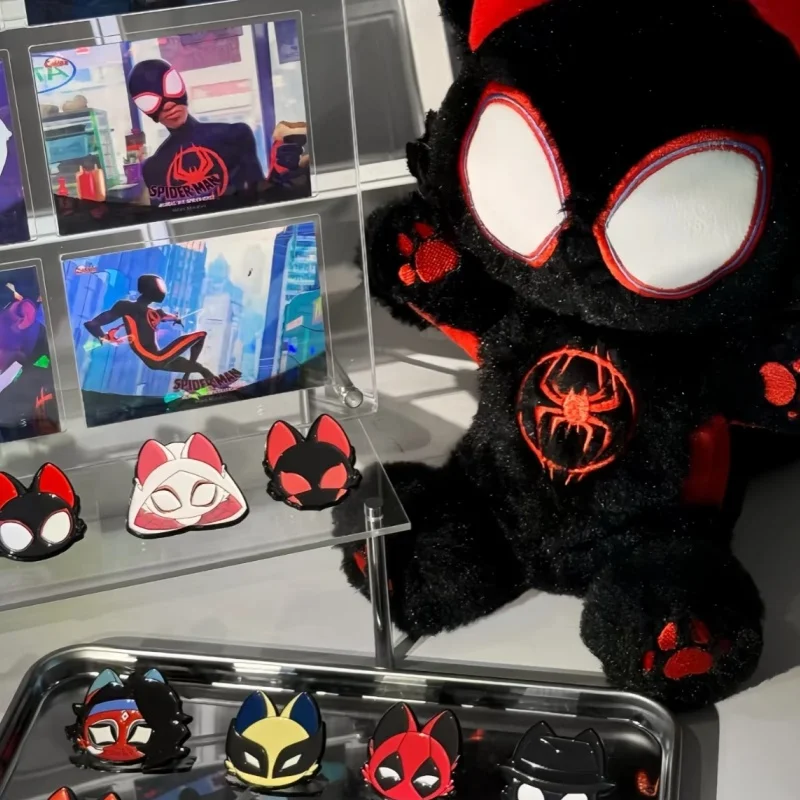 

2025 Marvel Мстители персонаж периферийные устройства Майлз Человек-паук в форме кошки Kawaii плюшевая кукла украшение дома Рождественский подарок украшение