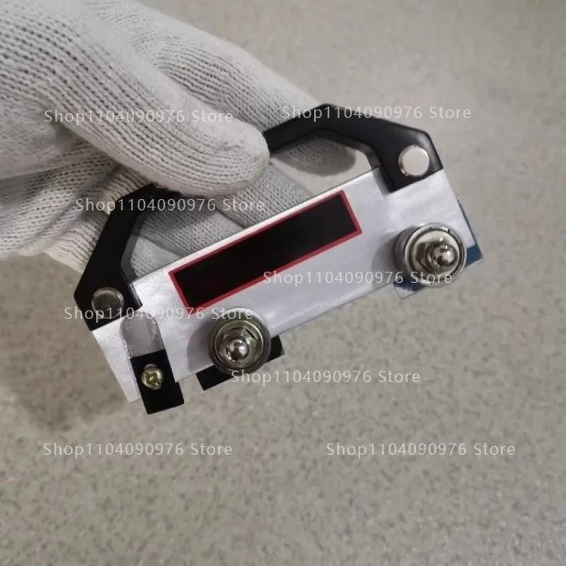 

Направляющая для прорезывания пластиковых полов Спортивный пол Прорезирование наземных пластиковых канавок Ручной долбежный нож