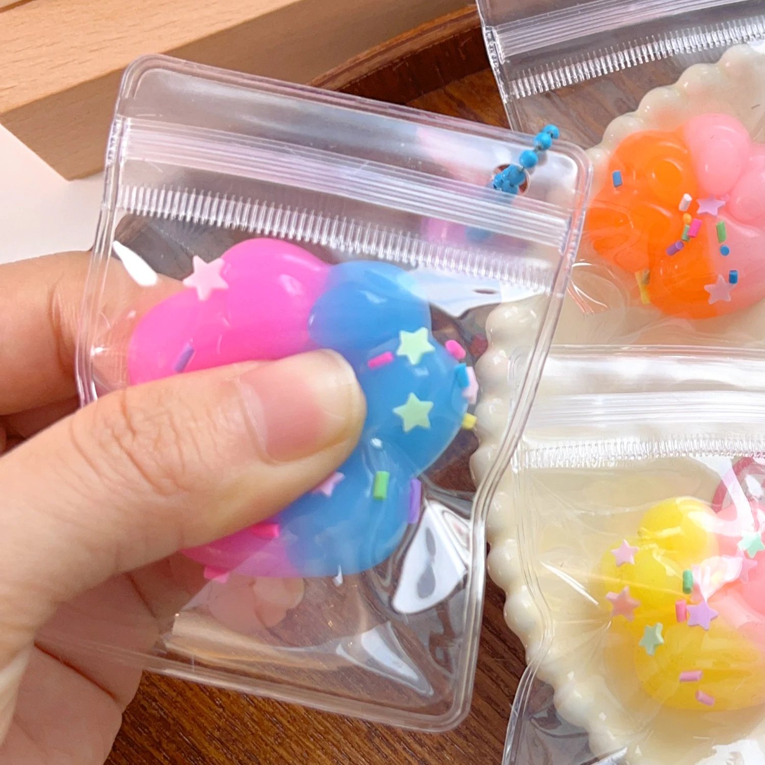 Mini Dier Hamster Vingerknijp Speelgoed Kinderen Schooltas Bel Hanger TPR Siliconen Squeeze Rebound Speelgoed Om Angst te verlichten