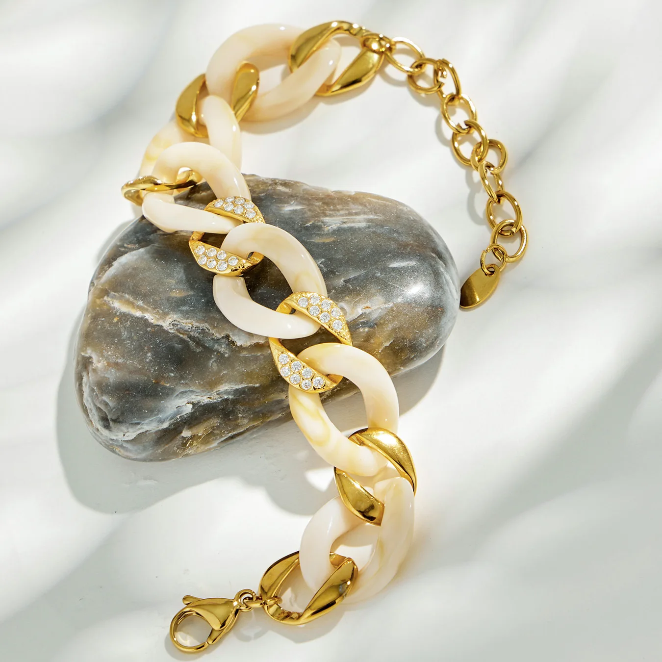 Klobige Gliederarmbänder 18k vergoldet 316L Edelstahl Große Gliederarmbänder Acetat-Armband Kubanische Kettenarmbänder für Frauen – Detail 10
