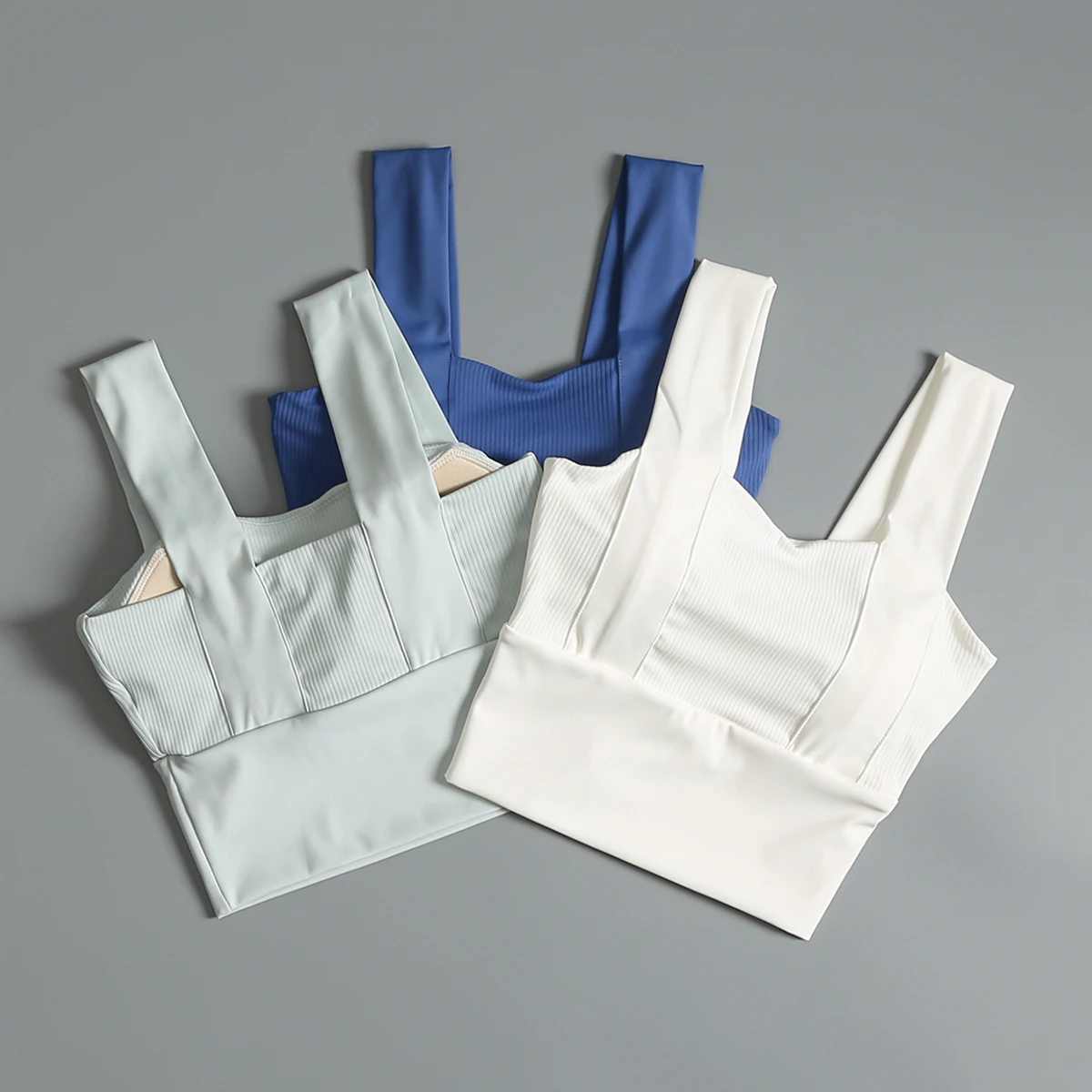 

Outdoor sports underwear for women with chest pad shockproof gathering yoga bra beauty back professional running fitness vest