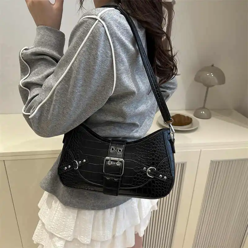 

Women Motorcycle Style Armpit Bag Solid Color hasp Leather Handbag French Casual Fashion Versatile Female Shoulder Bags