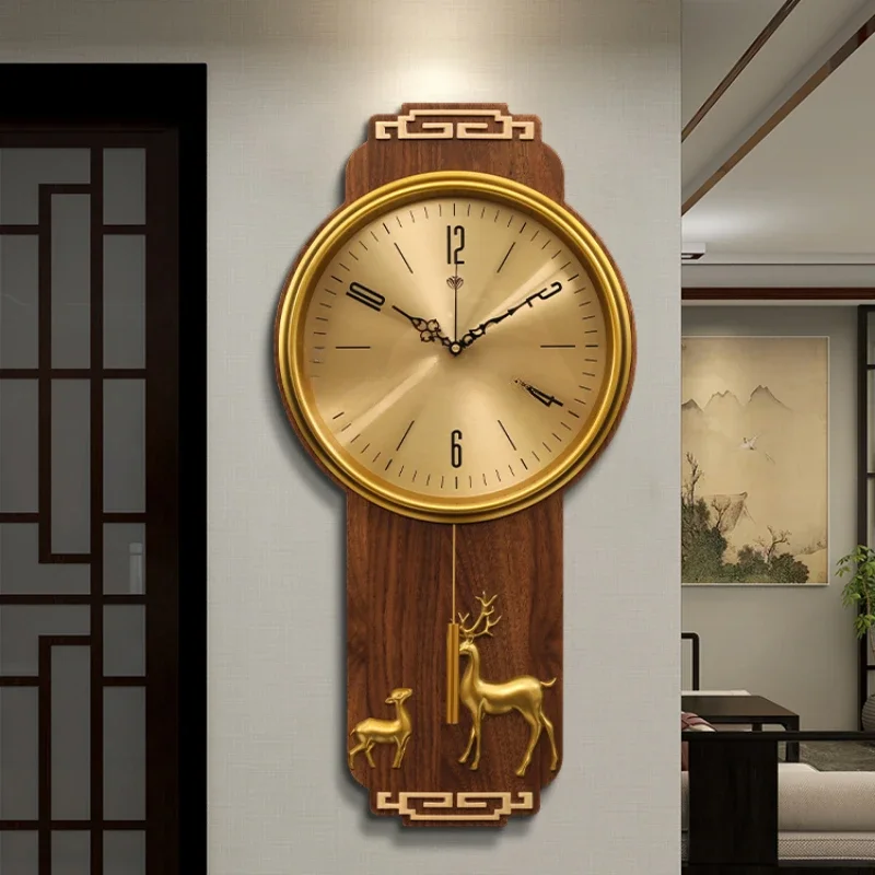 Chinese Style Retro Wood Wall Clock Living Room Fashion Solid Wood Swing Clock Chinese Style Quartz Clock