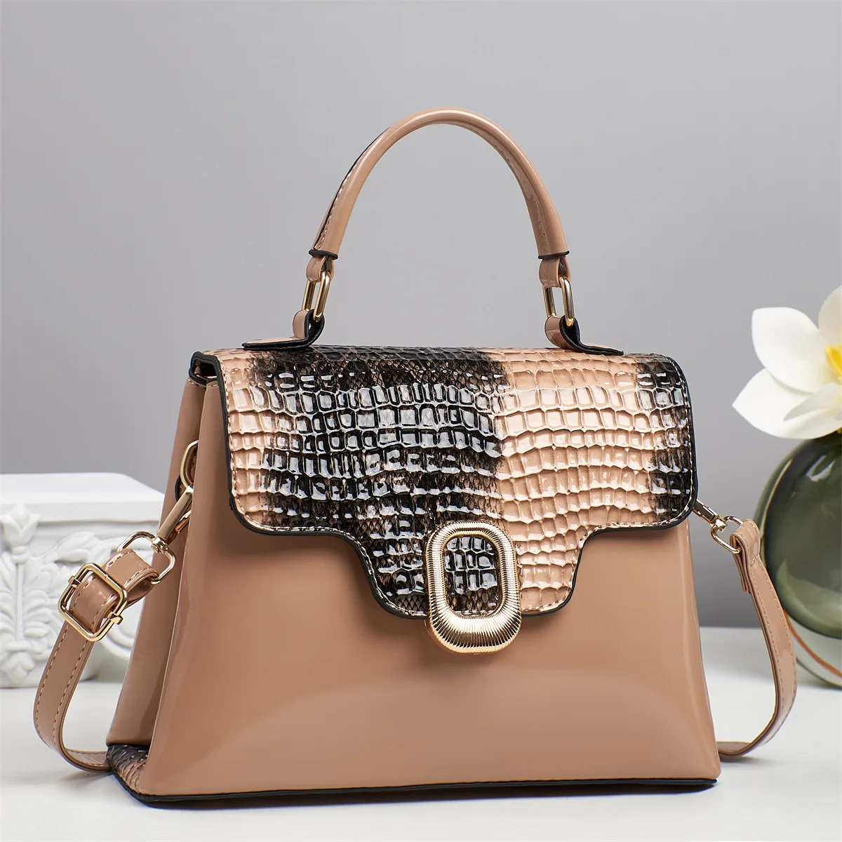 

Large Capacity Messenger Bag Pu Leather Glossy Women's Handbag Crocodile Pattern Flip Cover Personality Top-Handle Bags Tote Bag