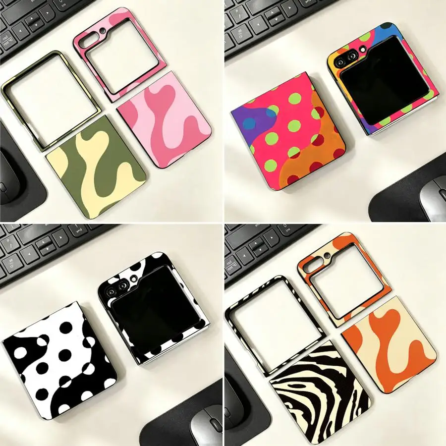 Black Dot Grid Case for Samsung Galaxy Z Flip 8 ZFlip8 Z Flip6 ZFlip7 FE Z Flip 7 6 5 4 Z Flip4 Z Flip5 Phone Shell