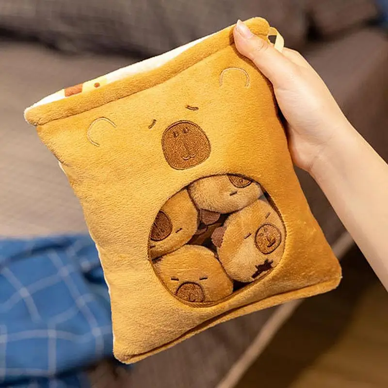 Pluszowa torba na przekąski Pluszowa lalka Capybara Worek na przekąski Miękka poduszka do przytulania ze smyczą Brelok z 4 lalkami dla przedszkolaków i uczniów