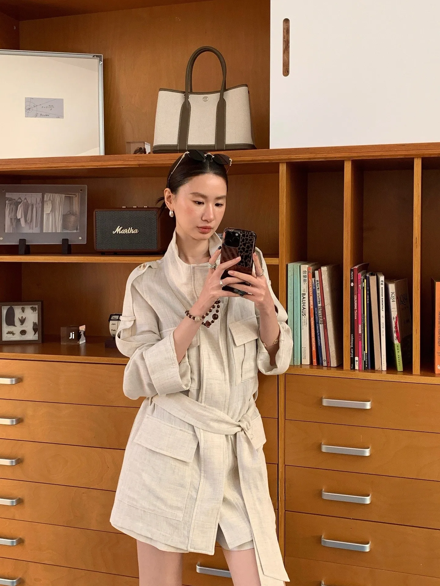 

TCCW Design Sensation Women's Linen Jacket Spring New Lazy Style Coat Pure Color Top Straight Tube Shape Long Sleeve Button