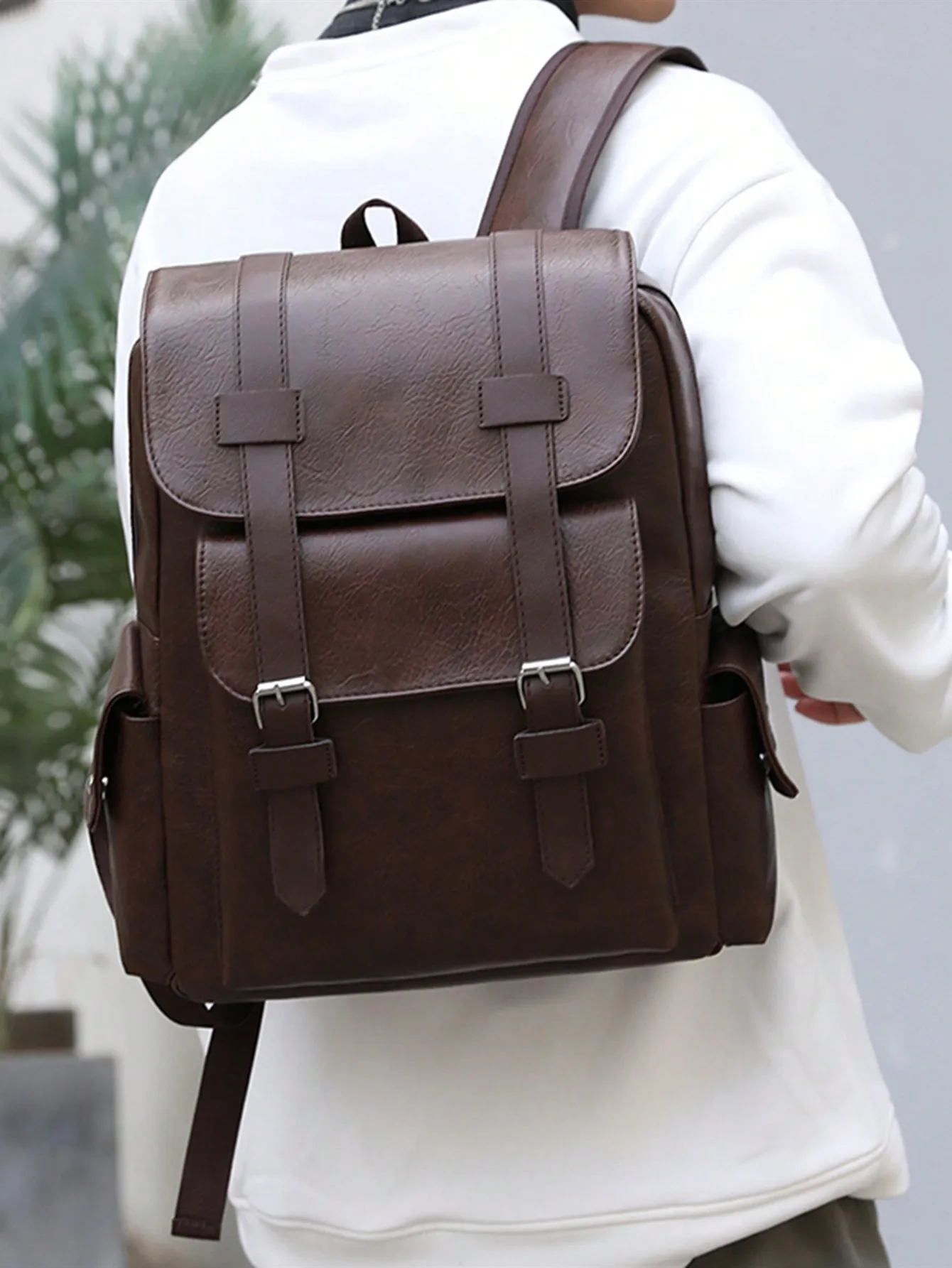 Vintage Style Men\'s PU Leather Backpack, Waterproof and Durable with Large Capacity for 14.7-inch Laptop, Ideal for Traveling