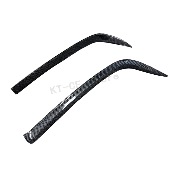Suitable for applying decorative decals to the exterior of a Lexus RCF with carbon fiber modifications and “Wind Blade” styling
