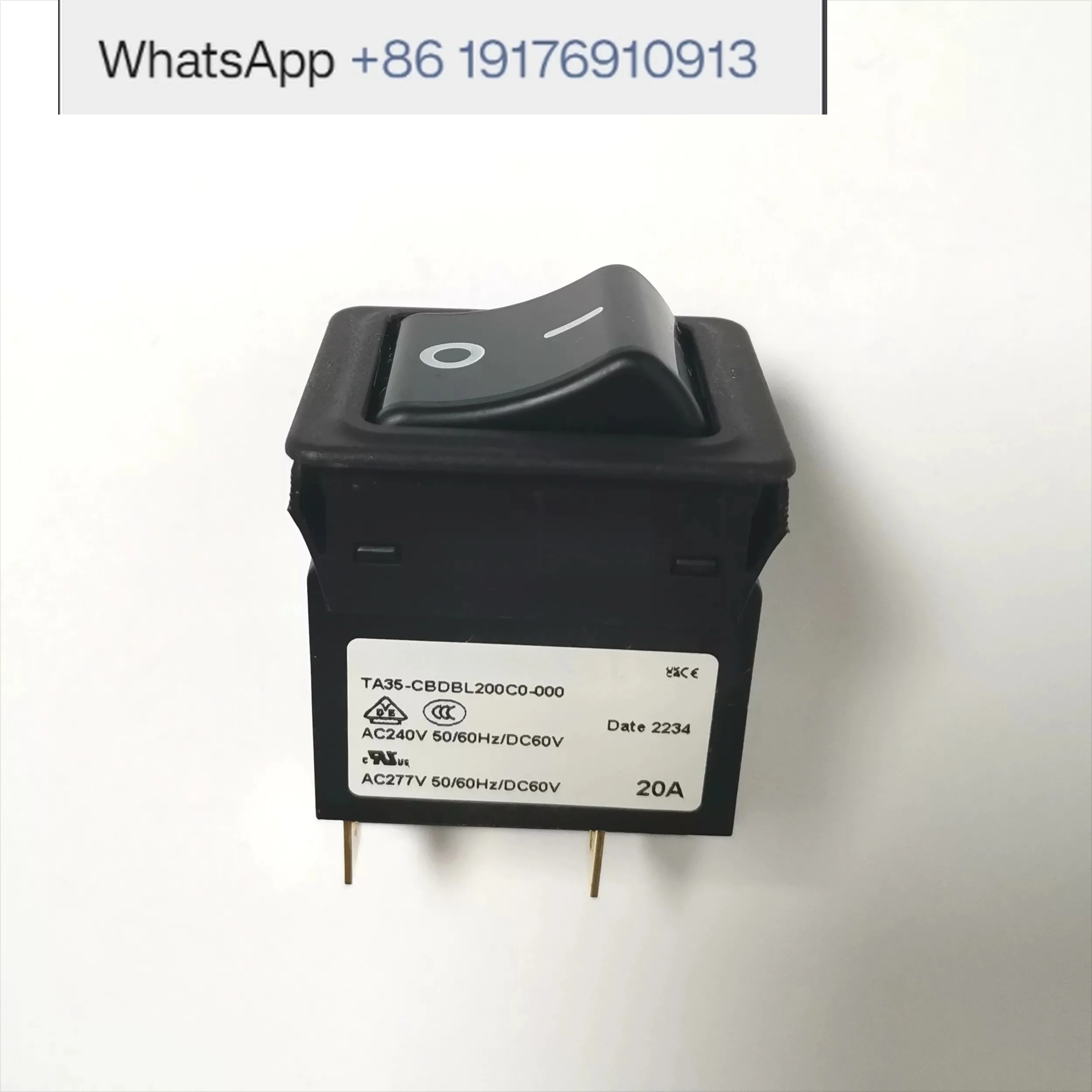 Interruptor de Circuito TA35-CBDWF200C0 20A
