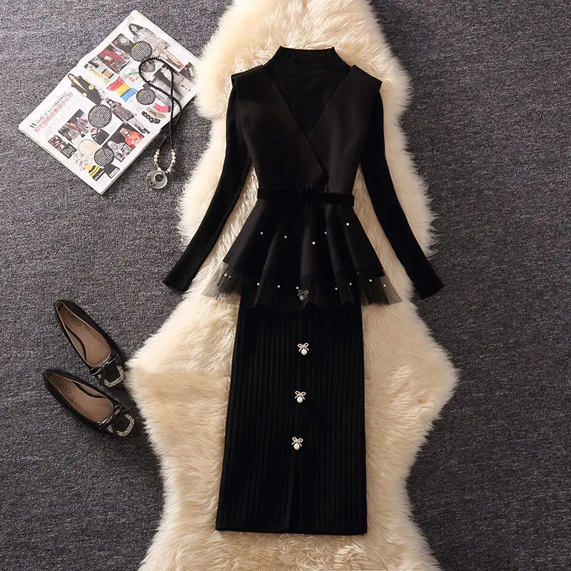 2024 New Autumn/Winter Elegance Knitted Sweater Set with Nail Bead Mesh Inner Straightened Bow and Floral Edge 3-Piece Set