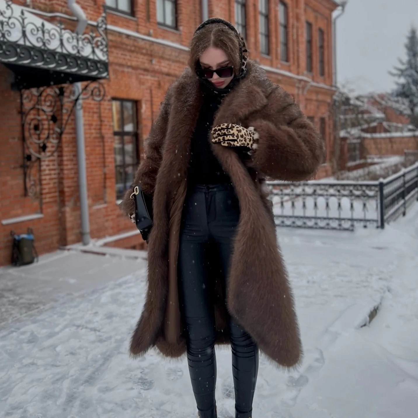 نيو النعناع خمر الفاخرة طويلة فو الثعلب معطف فرو المرأة 2025 شتاء دافئ رقيق الفراء سترة الإناث الشارع فروي ملابس خارجية معطف