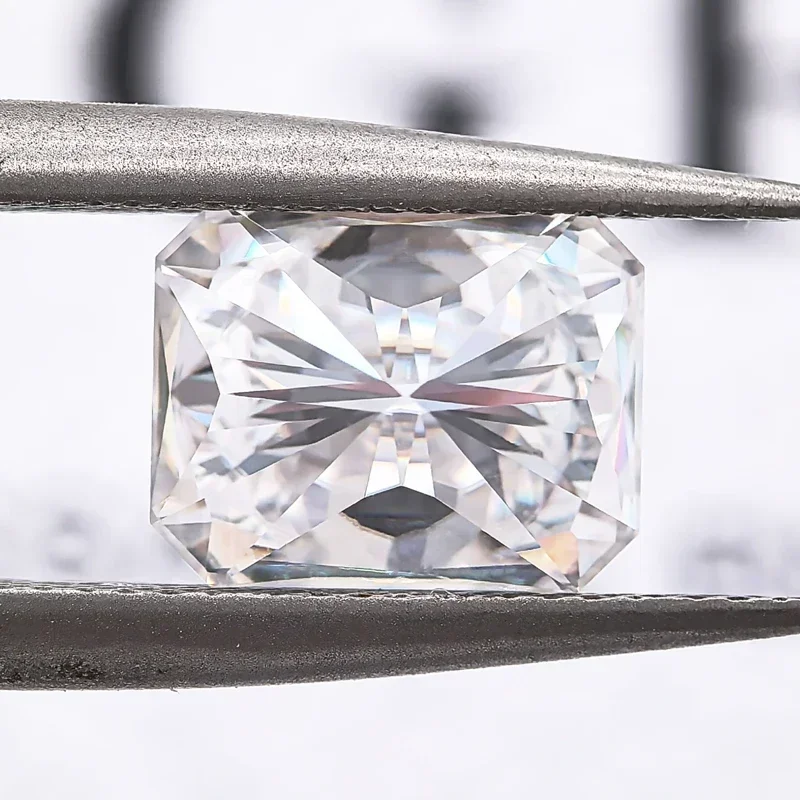 Pierre de moissanite super blanche de haute qualité, coupe radieuse, bijoux à breloques de qualité supérieure, matériaux exécutifs avec certificat, document D VVl's