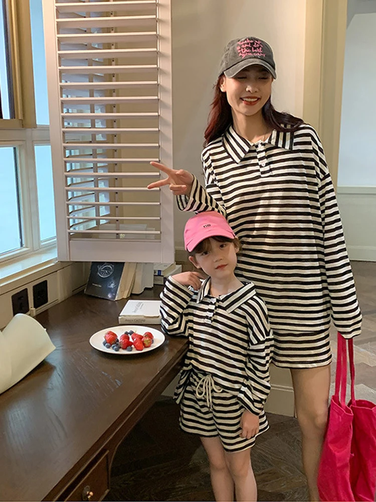 

Parent-child Striped Suit Short-sleeved T-shirt Shorts Mother and Daughter Korean Children's Clothing Cotton mommy and me